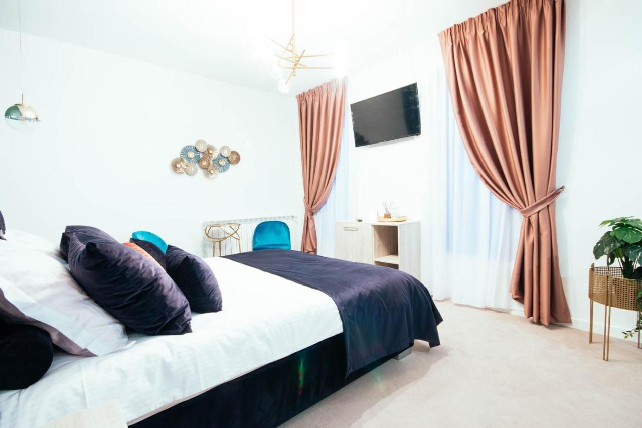 Liane Boutique Hotel Câmpulung Moldovenesc Εξωτερικό φωτογραφία